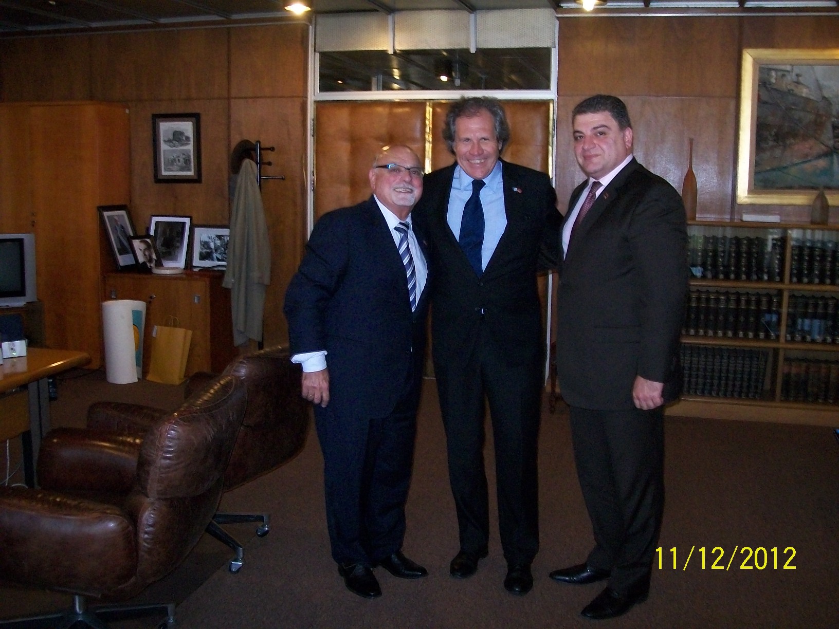 Visita del embajador armenio 02